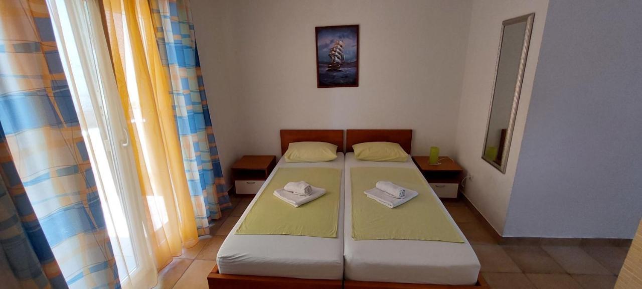 Apartments And Rooms Stipe Podstrana Extérieur photo
