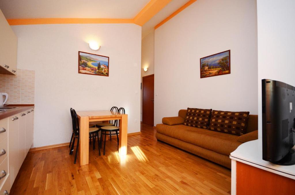 Apartments And Rooms Stipe Podstrana Extérieur photo